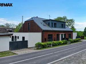 Prodej komerční nemovitosti, Dolany - Véska, 290 m2
