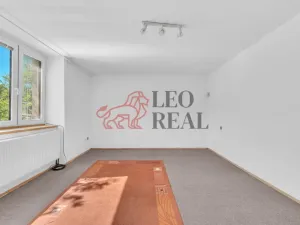 Prodej bytu 1+1, Nové Město nad Metují, Pod Výrovem, 42 m2