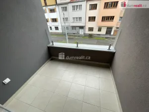 Pronájem bytu 1+kk, Pardubice - Bílé Předměstí, Štrossova, 41 m2