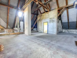 Prodej komerční nemovitosti, Holoubkov, 812 m2