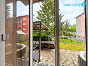 Prodej bytu 2+kk, Tachov, Na Třešňovce, 37 m2