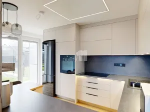Prodej rodinného domu, Veleň, U Sluh, 150 m2