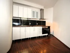 Pronájem bytu 1+kk, Mělník, náměstí Míru, 42 m2