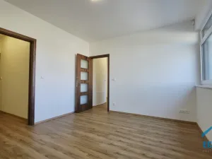 Pronájem obchodního prostoru, Herink, U Kovárny, 92 m2