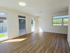 Pronájem kanceláře, Herink, U Kovárny, 92 m2