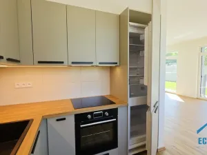Pronájem kanceláře, Herink, U Kovárny, 92 m2