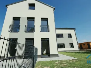 Pronájem kanceláře, Herink, U Kovárny, 92 m2