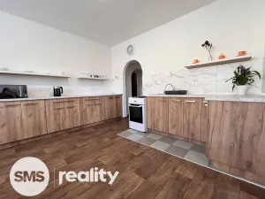 Pronájem pokoje, Slavkov, Ludvíka Svobody, 100 m2