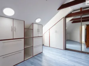 Prodej rodinného domu, Praha - Lhotka, Vzdušná, 420 m2