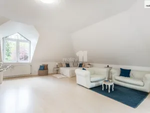 Prodej rodinného domu, Praha - Lhotka, Vzdušná, 420 m2