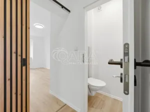 Pronájem bytu 2+kk, Praha - Vysočany, Kolbenova, 60 m2