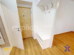 Pronájem bytu 1+1, Vsetín, Na Hrázi, 31 m2