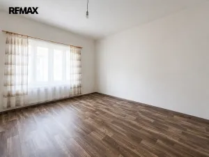 Prodej vícegeneračního domu, Březnice, Náměstí, 414 m2