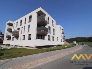 Pronájem bytu 2+kk, Hradec Králové - Třebeš, Pod Svahem, 62 m2