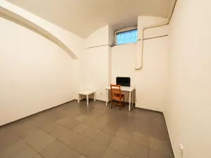 Pronájem bytu 1+kk, Praha - Smíchov, Holečkova, 20 m2