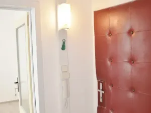 Pronájem bytu 1+kk, Praha - Modřany, Nikoly Vapcarova, 30 m2