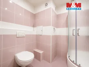 Pronájem bytu 2+kk, Praha - Petrovice, Kurčatovova, 43 m2
