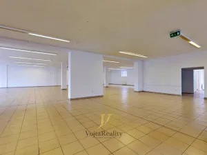 Pronájem obchodního prostoru, Uničov, Šumperská, 450 m2