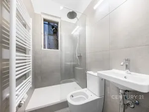 Pronájem bytu 1+kk, Praha - Nusle, Sezimova, 27 m2