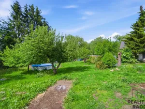 Prodej komerční nemovitosti, Holetín, 400 m2