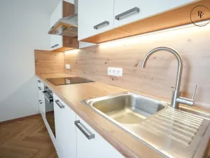 Pronájem bytu 2+kk, Praha - Bubeneč, Terronská, 63 m2