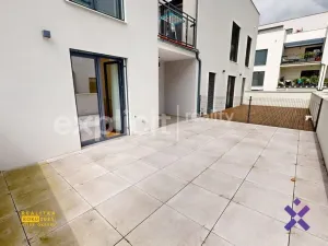 Pronájem bytu 2+kk, Zlín, Tyršovo nábřeží, 51 m2