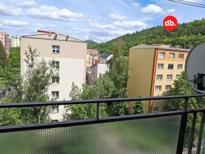 Pronájem bytu 2+1, Karlovy Vary, Krymská, 51 m2