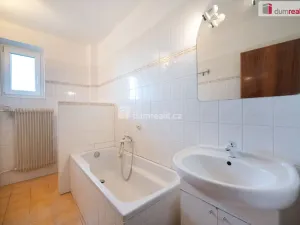 Pronájem rodinného domu, Dasný, 241 m2