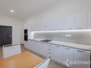 Prodej bytu 2+kk, Přerov - Přerov I-Město, Husova, 40 m2