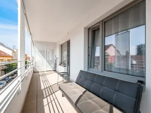 Pronájem bytu 2+kk, Pardubice - Zelené Předměstí, Smilova, 67 m2