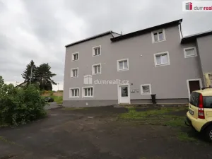 Pronájem bytu 1+kk, Karlovy Vary - Počerny, 58 m2