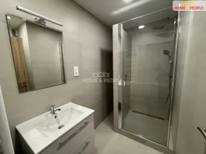 Pronájem bytu 3+1, Karlovy Vary - Bohatice, Ostrovská, 64 m2