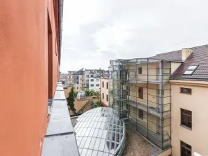 Pronájem bytu 3+1, Praha, Záhřebská, 95 m2