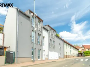Prodej rodinného domu, Praha - Lochkov, Cementářská, 233 m2