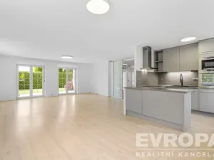 Pronájem rodinného domu, Průhonice, U Cihelny, 237 m2