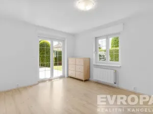 Pronájem rodinného domu, Průhonice, U Cihelny, 237 m2