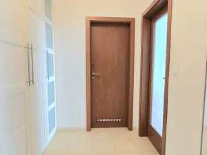 Pronájem bytu 1+kk, Praha, Václava Trojana, 36 m2