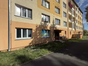 Pronájem obchodního prostoru, Františkovy Lázně, Otakara Březiny, 15 m2