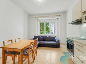 Prodej bytu 2+kk, Praha, U pošty, 35 m2