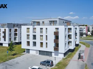 Prodej bytu 1+kk, Hradec Králové - Třebeš, Svatojánská, 33 m2