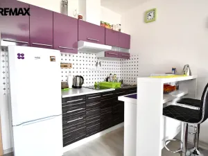 Prodej bytu 1+kk, Hradec Králové - Třebeš, Svatojánská, 33 m2