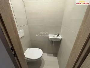 Pronájem bytu 3+1, Karlovy Vary, Ostrovská, 64 m2