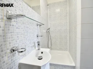 Pronájem bytu 1+kk, Hradec Králové - Pražské Předměstí, Jiřího Purkyně, 21 m2