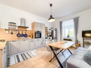Prodej bytu 3+kk, Znojmo, Pražákova, 75 m2
