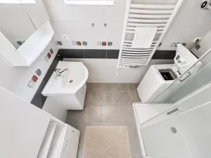 Prodej bytu 3+1, Benešov, Ladova, 68 m2