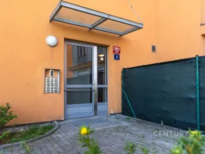 Prodej bytu 1+kk, Praha - Stodůlky, Na Výrovně, 39 m2