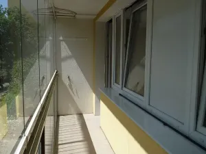 Pronájem bytu 1+1, Praha - Modřany, Krouzova, 44 m2