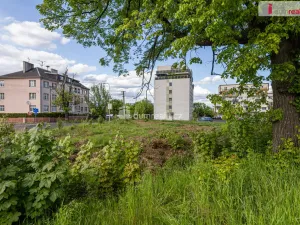 Prodej komerčního pozemku, Karlovy Vary, Dubová, 1547 m2