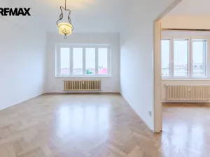 Prodej bytu 2+1, Praha - Bubeneč, náměstí Interbrigády, 95 m2