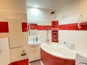 Prodej bytu 2+1, Chomutov, Dřínovská, 61 m2